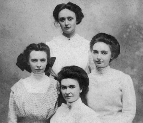 amanda,%20belle,%20mary%20&%20lucy%20from%20juelma.jpg